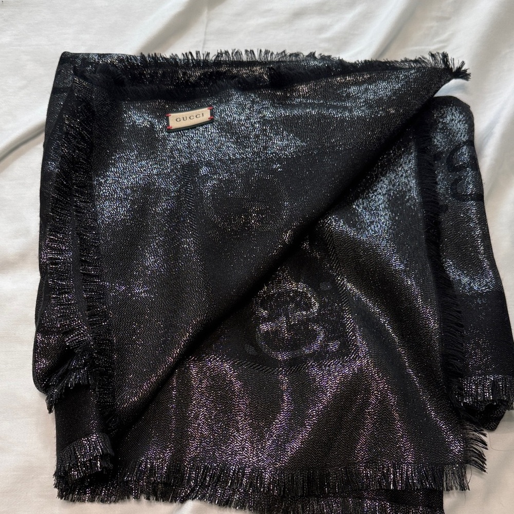 Gucci Shimmering Black and Silver Wrap